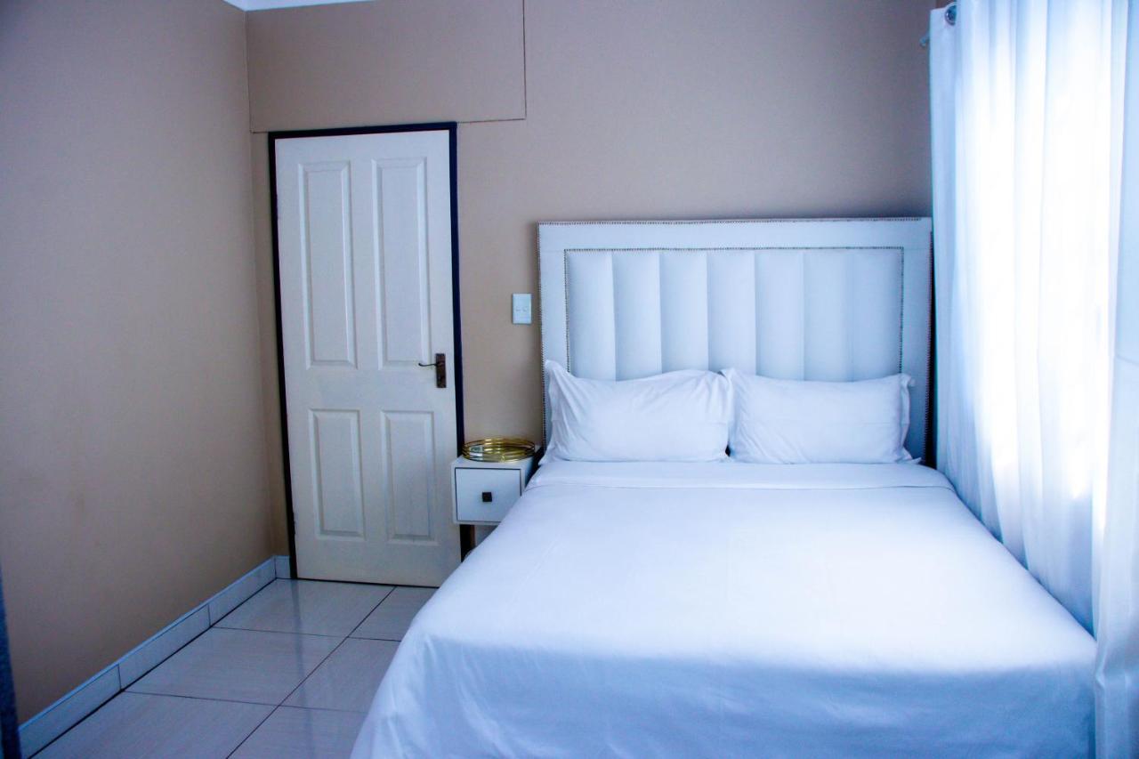 Home@Amalia'S Rundu Exterior photo